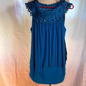 Beautiful Tunic NWOT by Perseption Concepts.